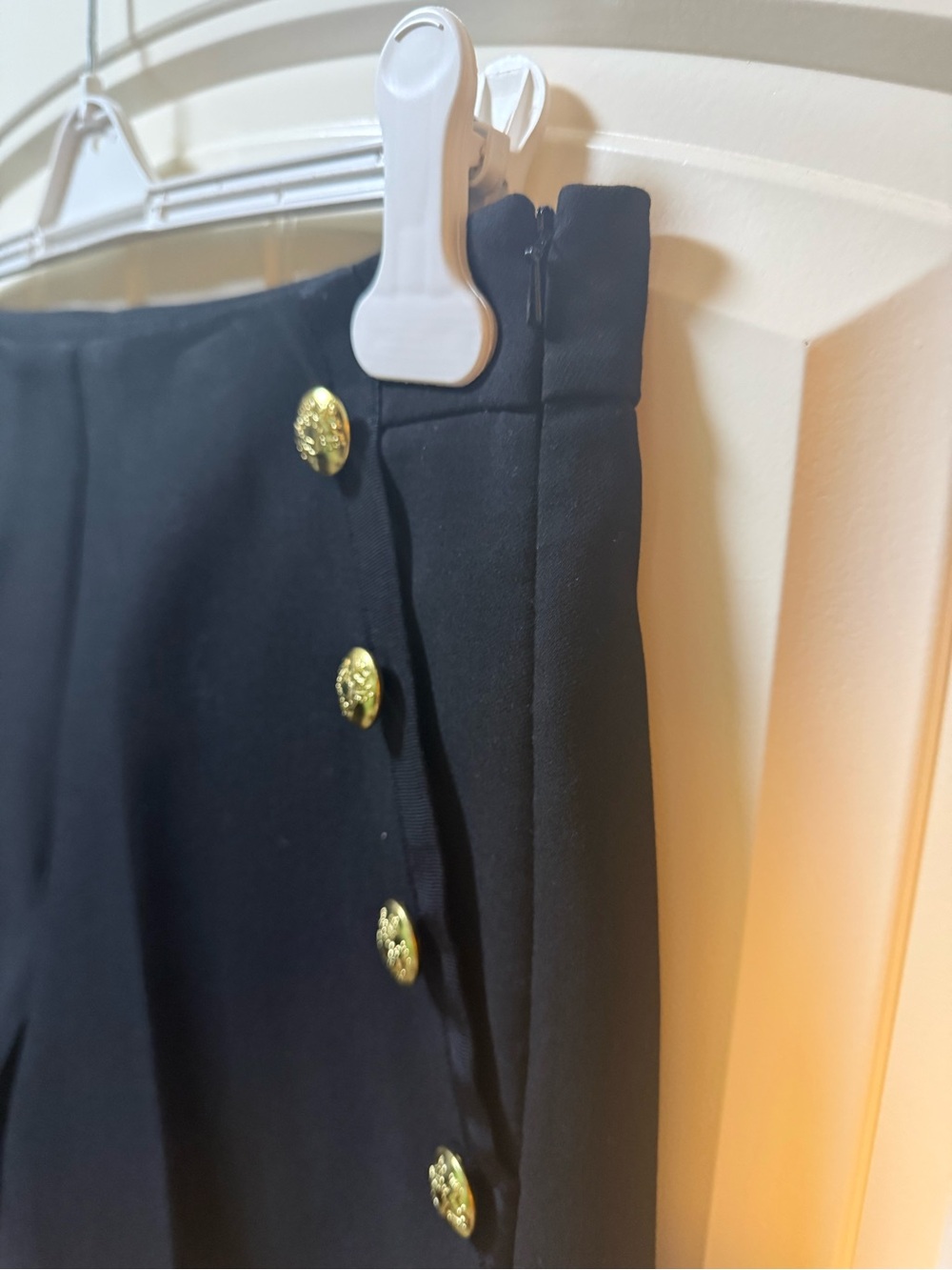Banana Republic Black High-Rise Shorts with Gold Button Detail - Picture 6 of 12